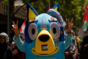 Bluey made an appearance at the ceasefire now rally in Melbourne.